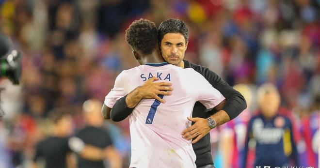 仅引起了球 仅引起了球