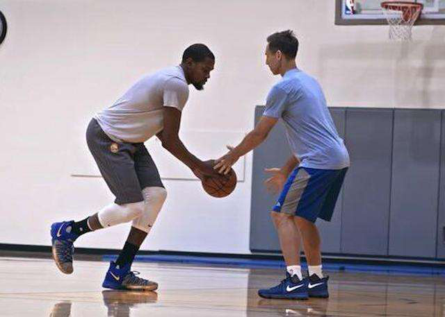 绿茵场上所 绿茵场上所